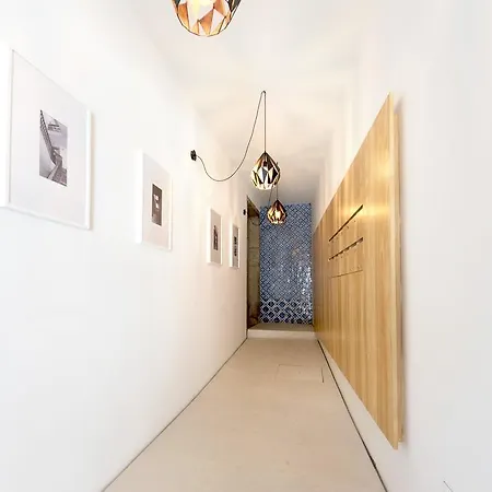 Lovelystay - Cativo Mezzanine Studio Porto Exterior photo