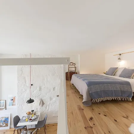Lovelystay - Cativo Mezzanine Studio Porto Exterior photo